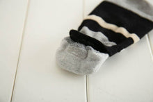 Load image into Gallery viewer, Batman Cartoon Socks