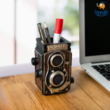 Load image into Gallery viewer, Vintage Camera Pen Holder