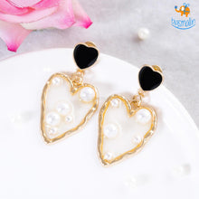 Load image into Gallery viewer, Heart Gold & Pearl Earrings