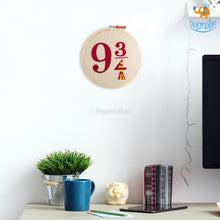 Load image into Gallery viewer, Harry Potter 9 3/4 Embroidery Hoop Art