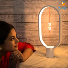 Load image into Gallery viewer, Magnetic Heng Balance Lamp
