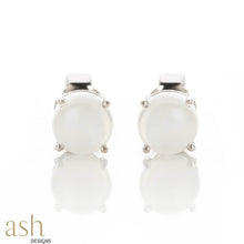 Load image into Gallery viewer, Moonstone Earring Studs
