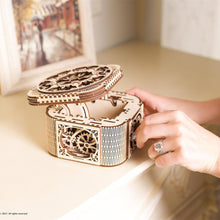 Load image into Gallery viewer, Ugears Treasure Box Model
